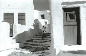 Henri Cartier-Bresson, girl running