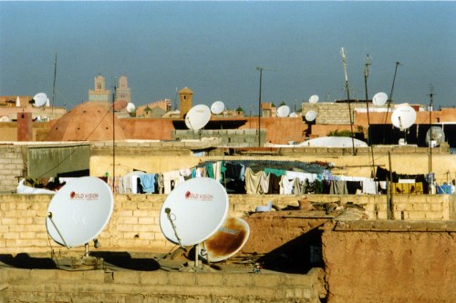 Moroc, Marrakech Riad roof, golden vision - low